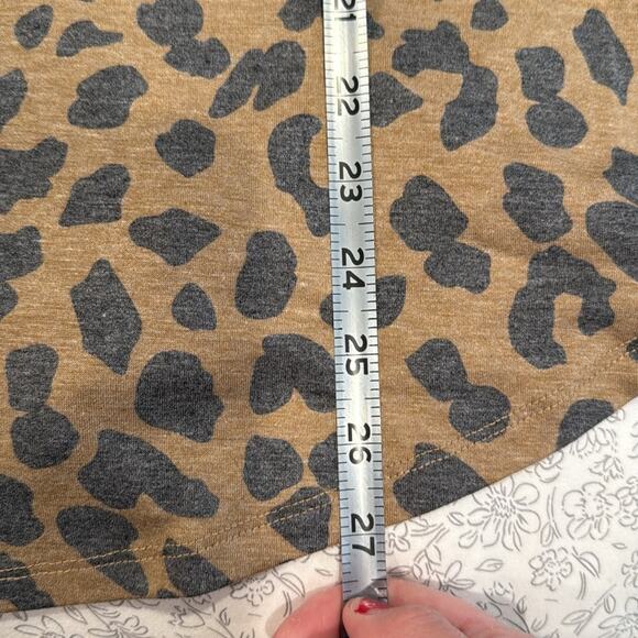 Mazik Leopard Print Graphic Muscle Tee Sleeveless Size Small - Picture 7 of 7